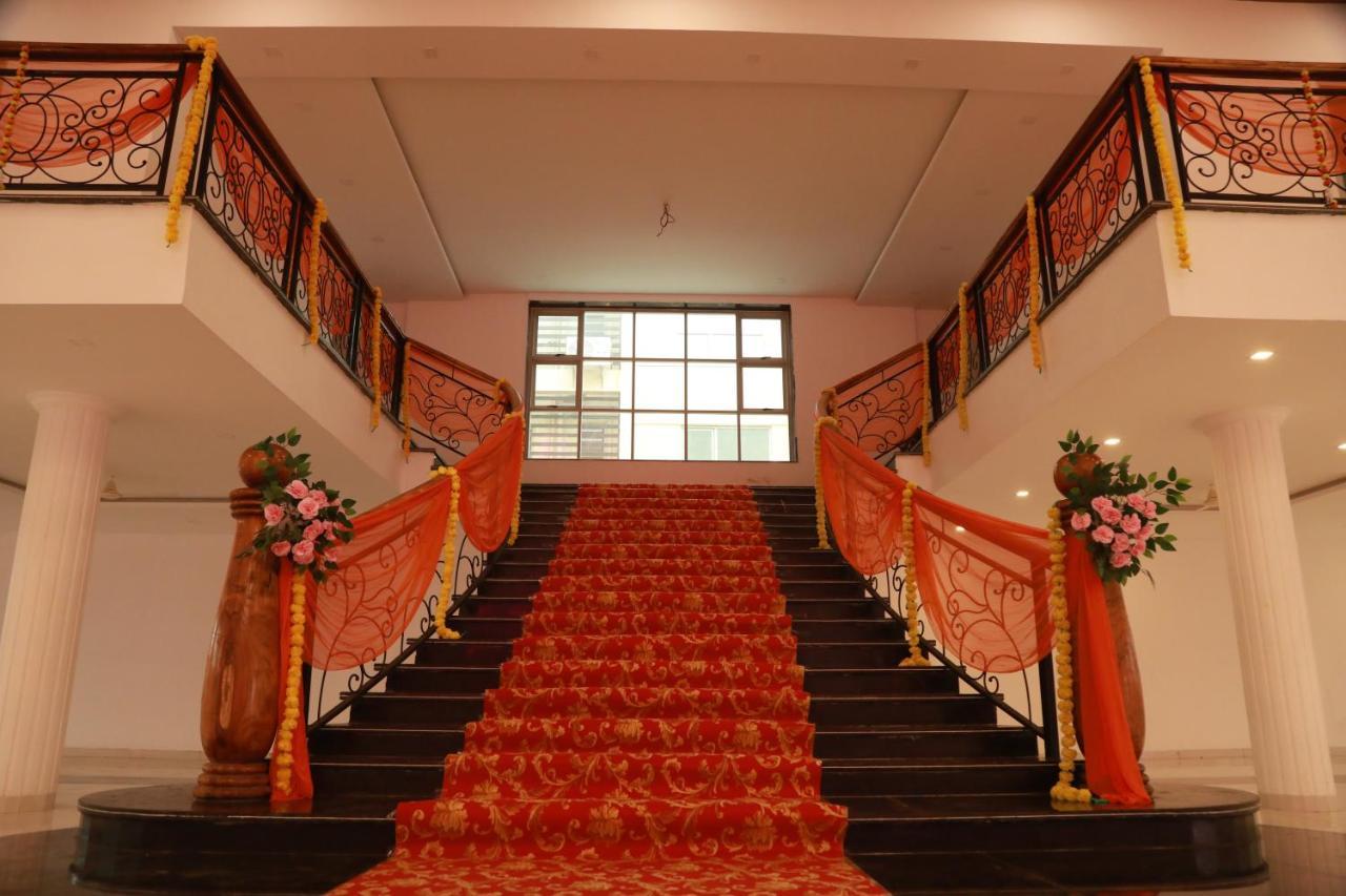 The Orange Flag, Phulambri Hotell Ganori Exteriör bild